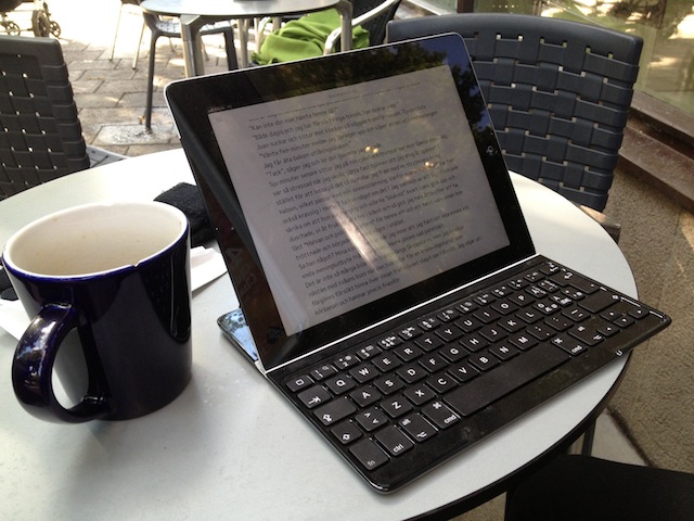 iPad 2 med Logitechs Ultrathin Keyboard Cover